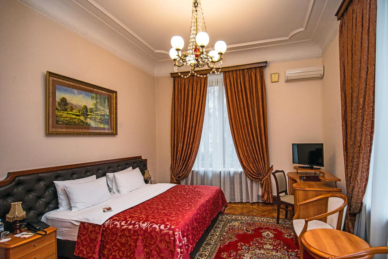 Legendary Hotel Sovietsky Moscow Exterior photo