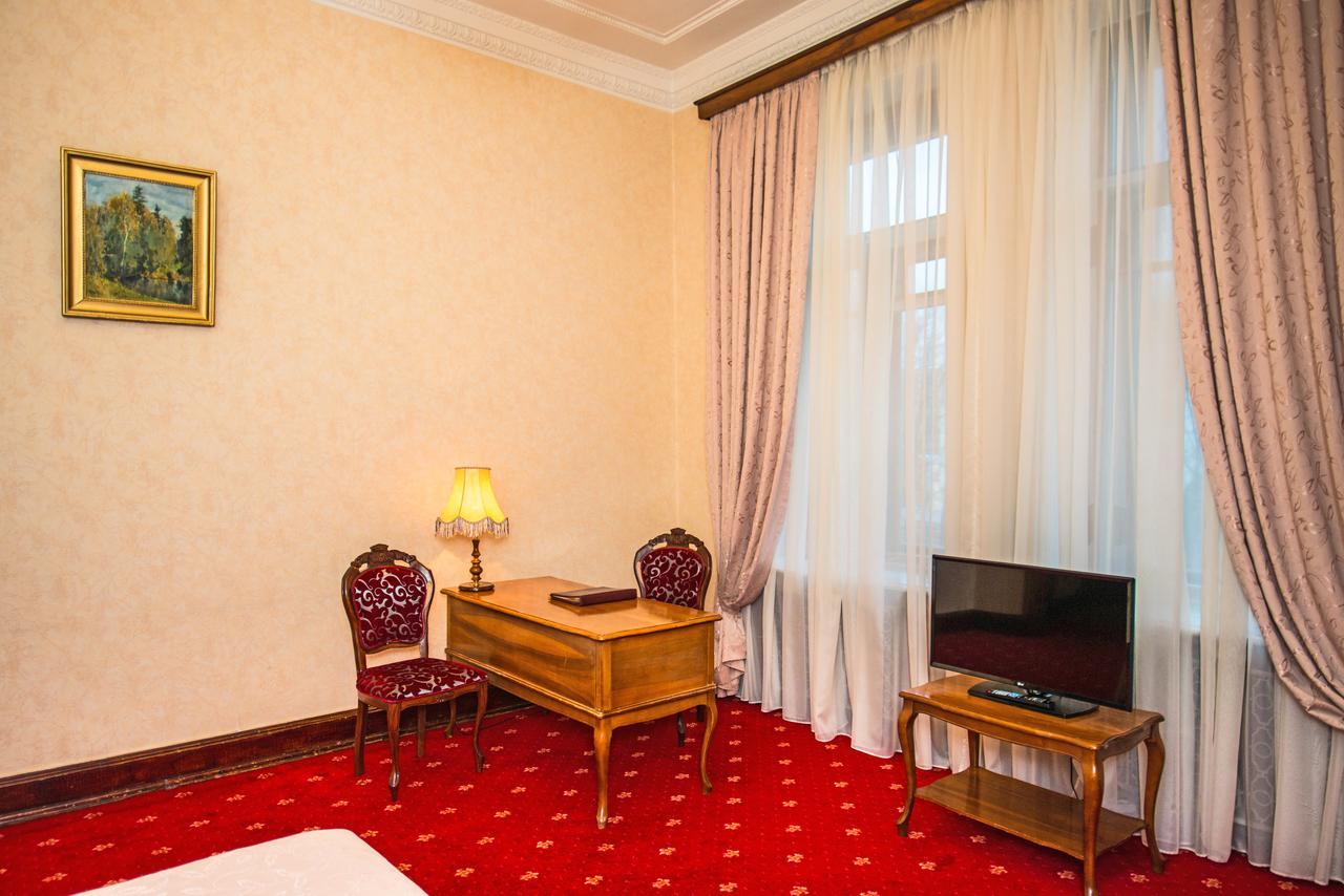 Legendary Hotel Sovietsky Moscow Exterior photo